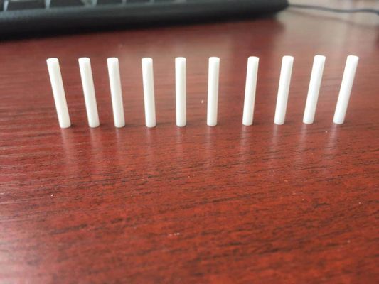 Υψηλός γυάλισε τις κεραμικές ράβδους 5500Mpa λίγο ανοχής 1550C Zirconia